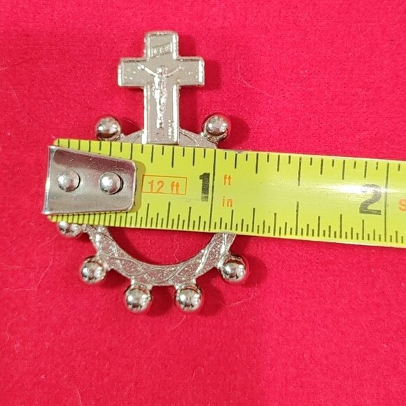 Silvertone Catholic Pocket Finger Ring Rosary - Picture 3 of 3